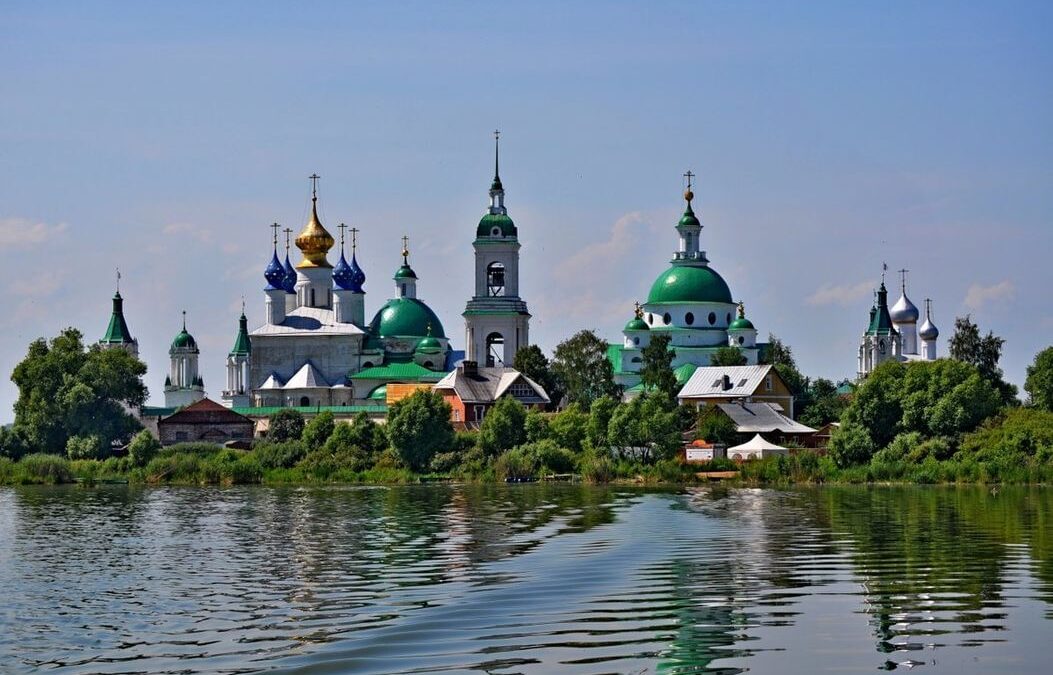 Ростов Великий-город Золотого Кольца России.